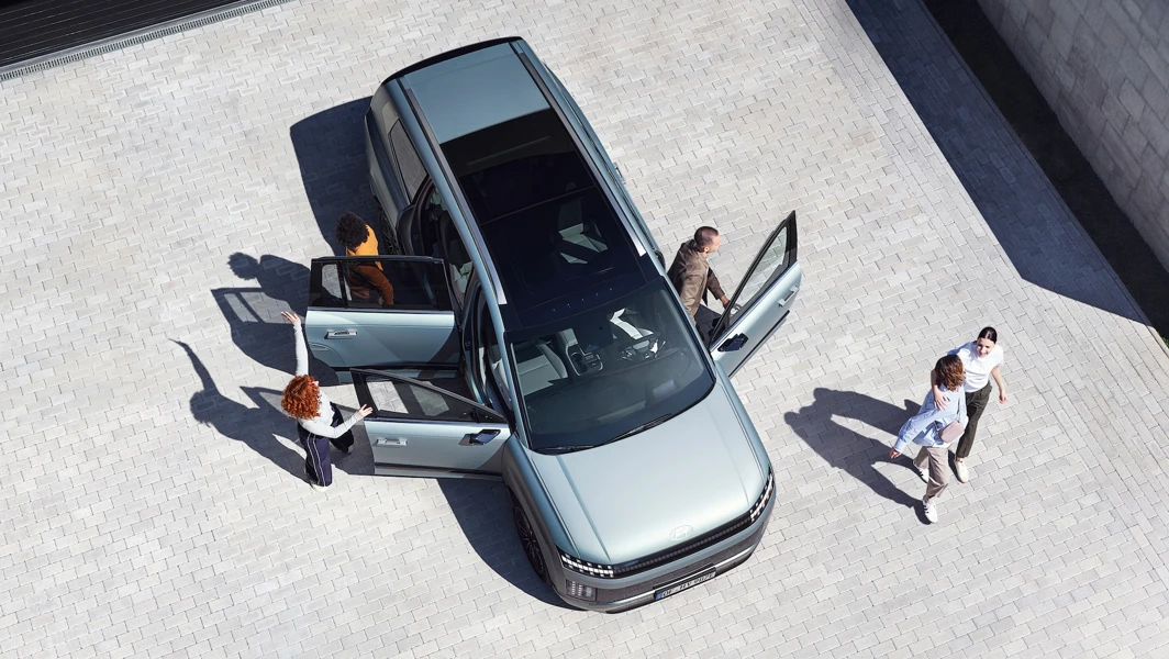 Hyundai IONIQ 9 Exterior Top View EU 16